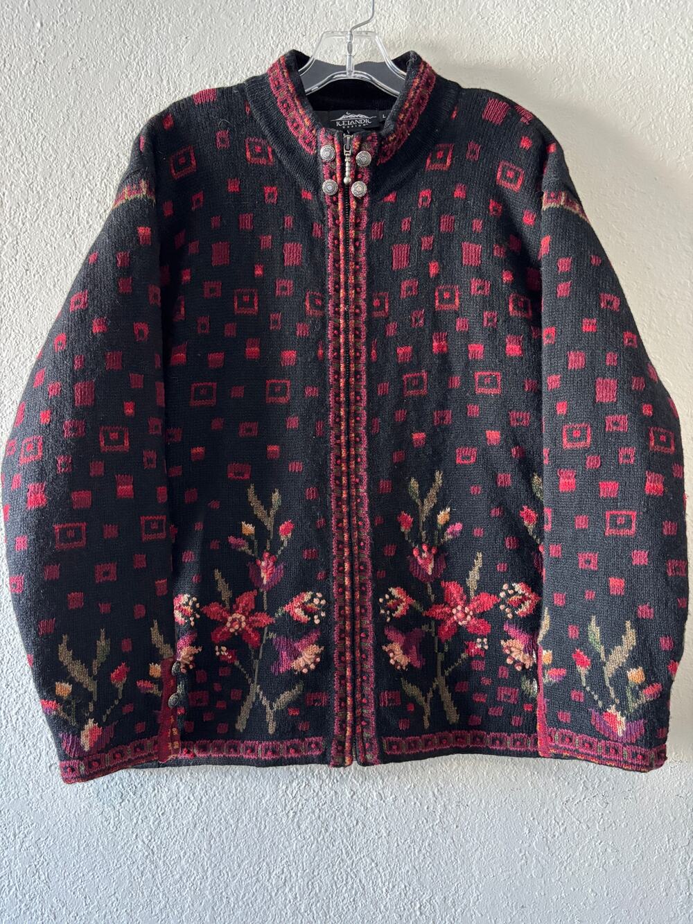 Vtg Icelandic Design Wool Cardigan Sweater Womens L Black Floral Embroidered